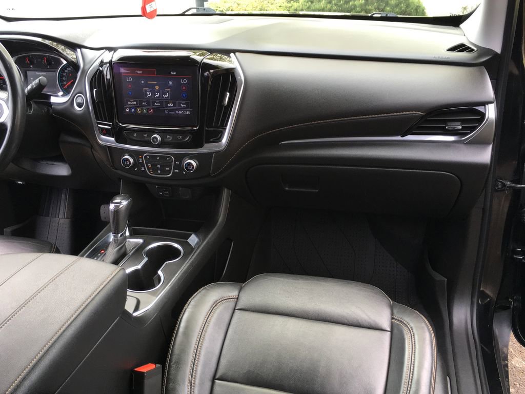 Used 2020 Chevrolet Traverse RS w/ LPO, Floor Liner Package image 35