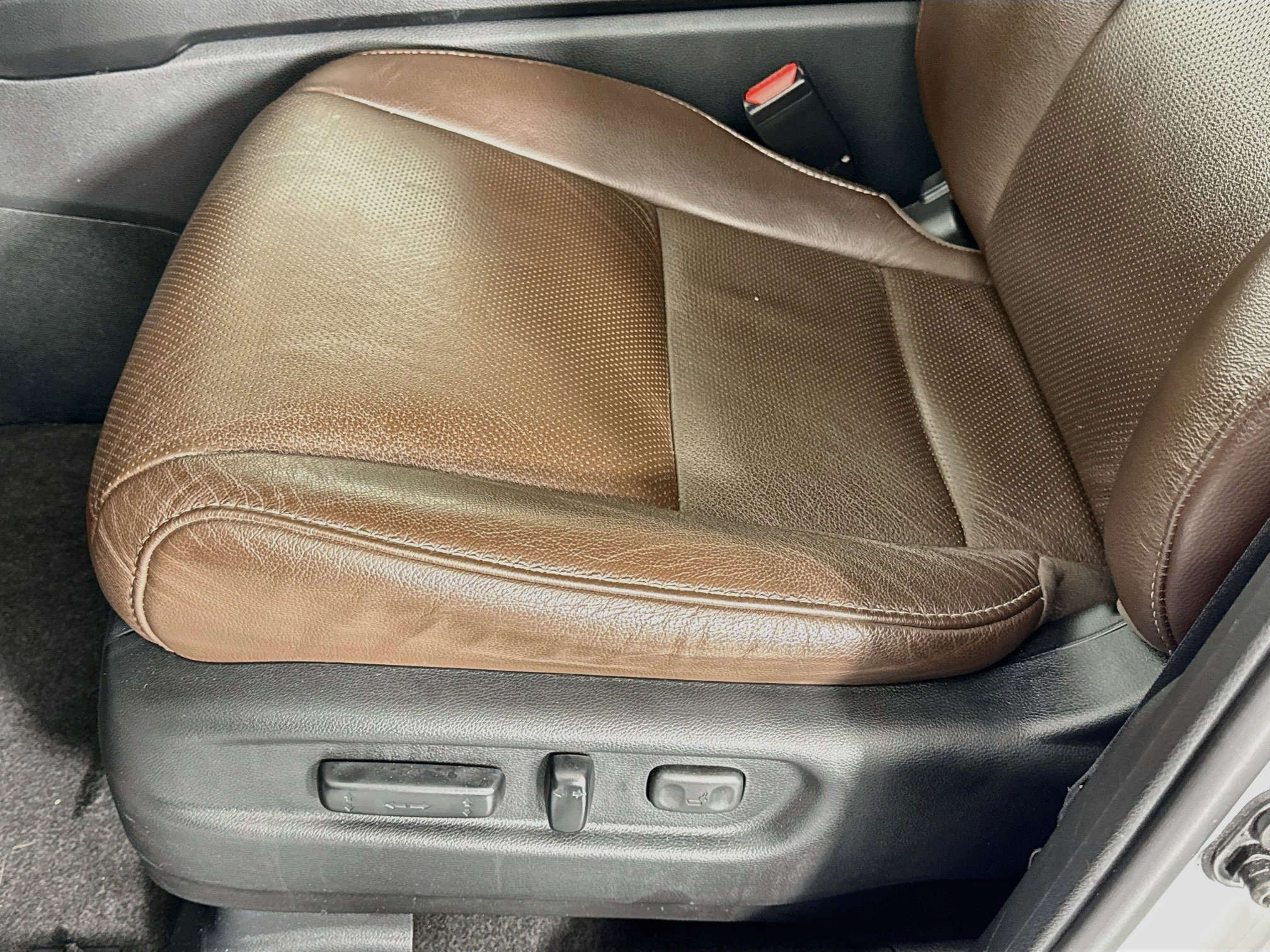 Certified 2024 Honda Passport EX-L image 18