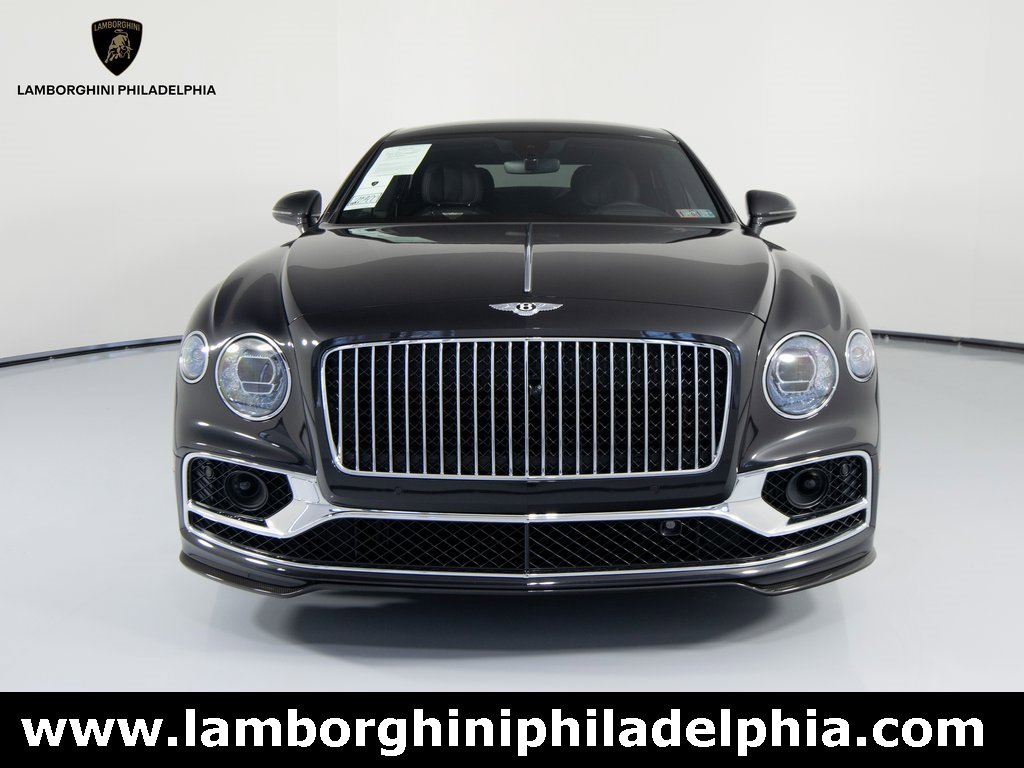 Used 2024 Bentley Flying Spur V8 video 2