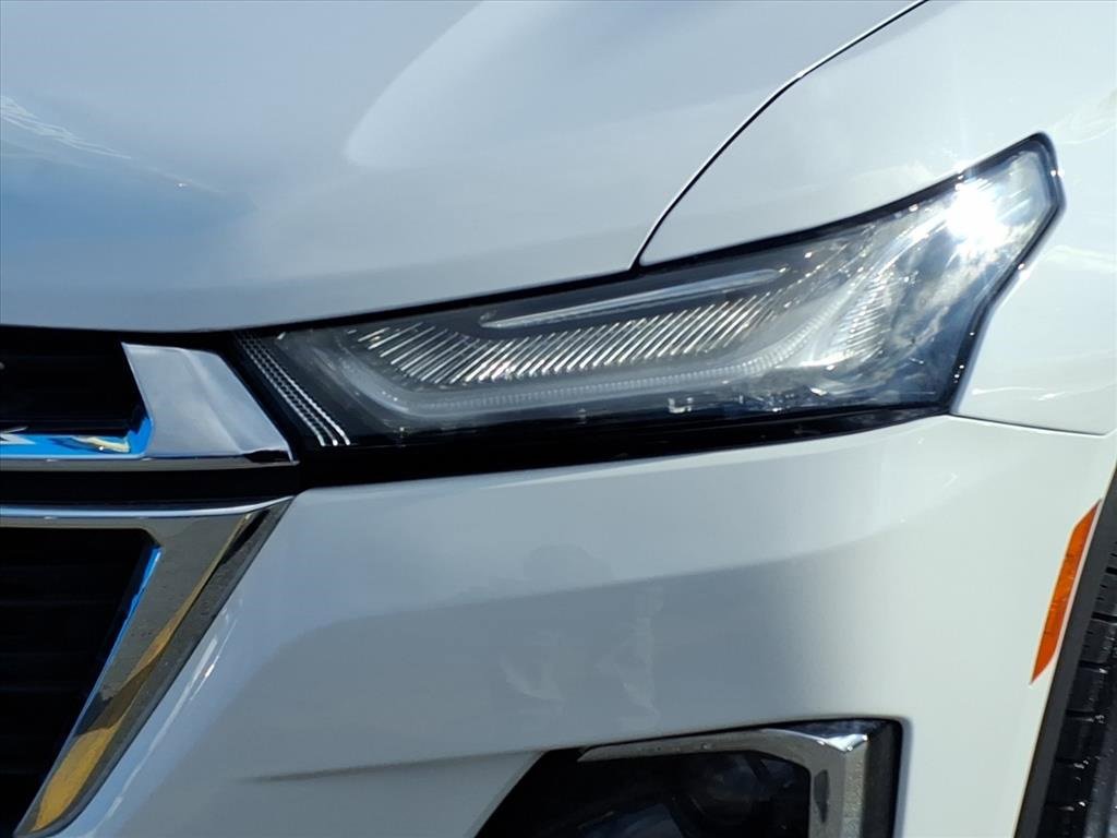 Used 2022 Chevrolet Traverse LT image 7