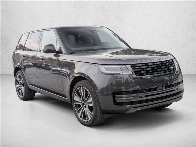 Used 2024 Land Rover Range Rover SE AWD/4WD image 3