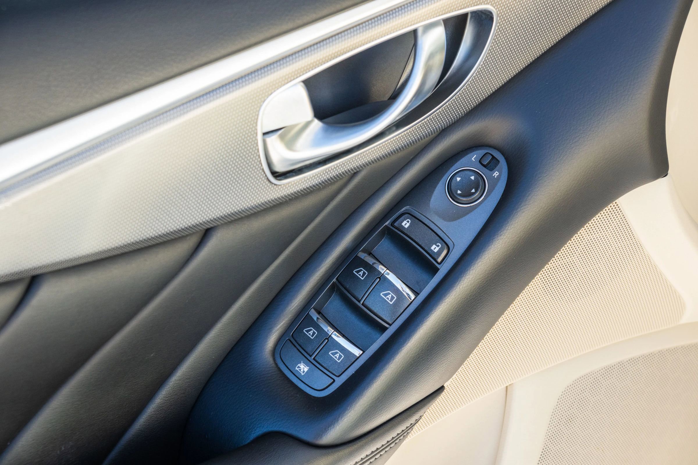 Used 2017 INFINITI Q50 Signature Edition image 17