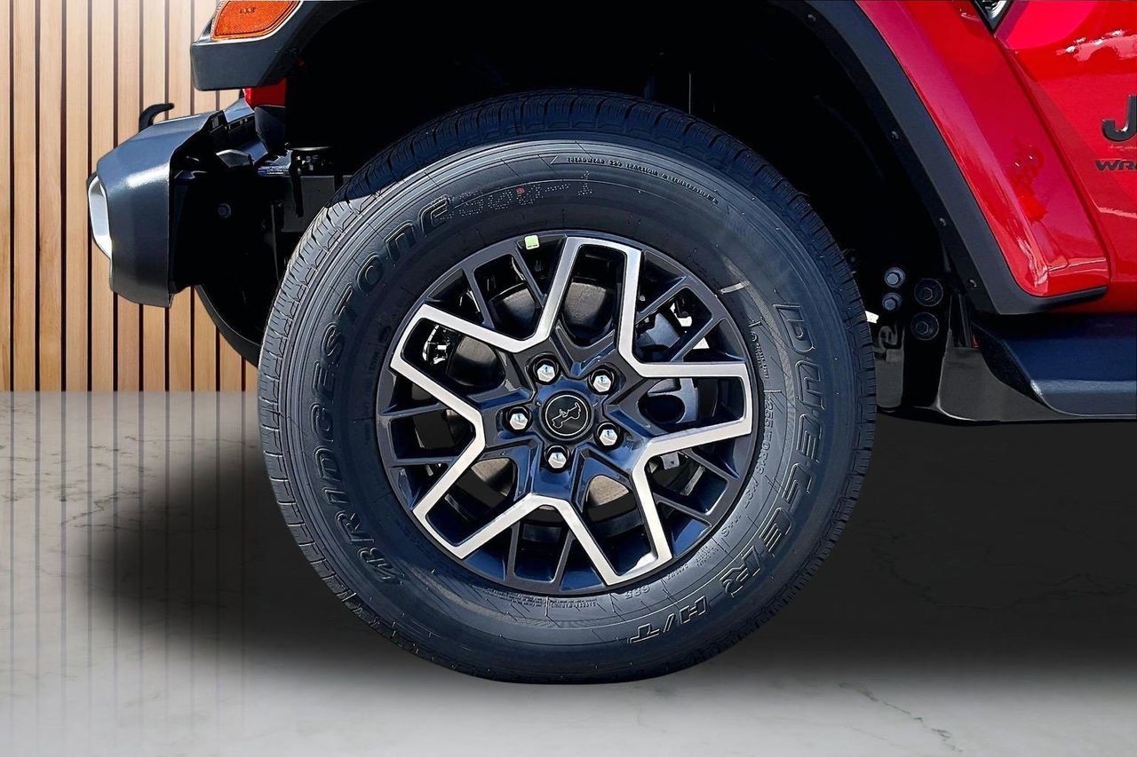 New 2026 Jeep Wrangler Sahara image 32