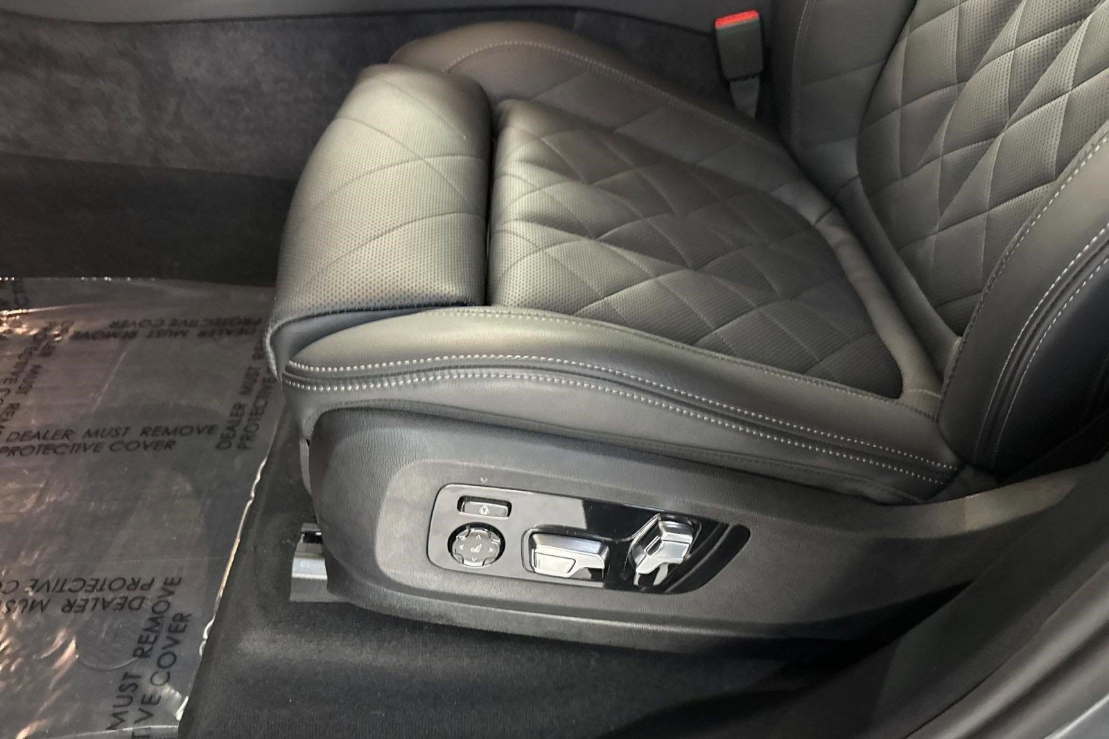 Used 2026 BMW X5 xDrive50e w/ Climate Comfort Package AWD/4WD image 14