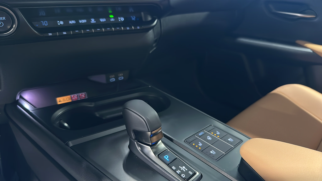 New 2026 Lexus UX 300h AWD image 24