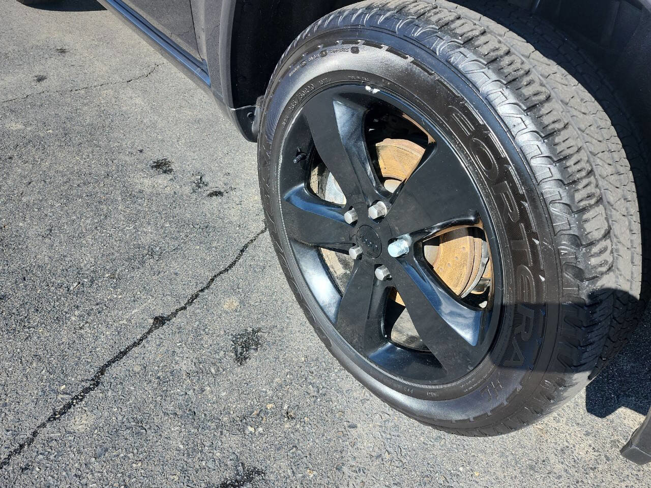 Used 2015 Jeep Grand Cherokee Altitude image 14