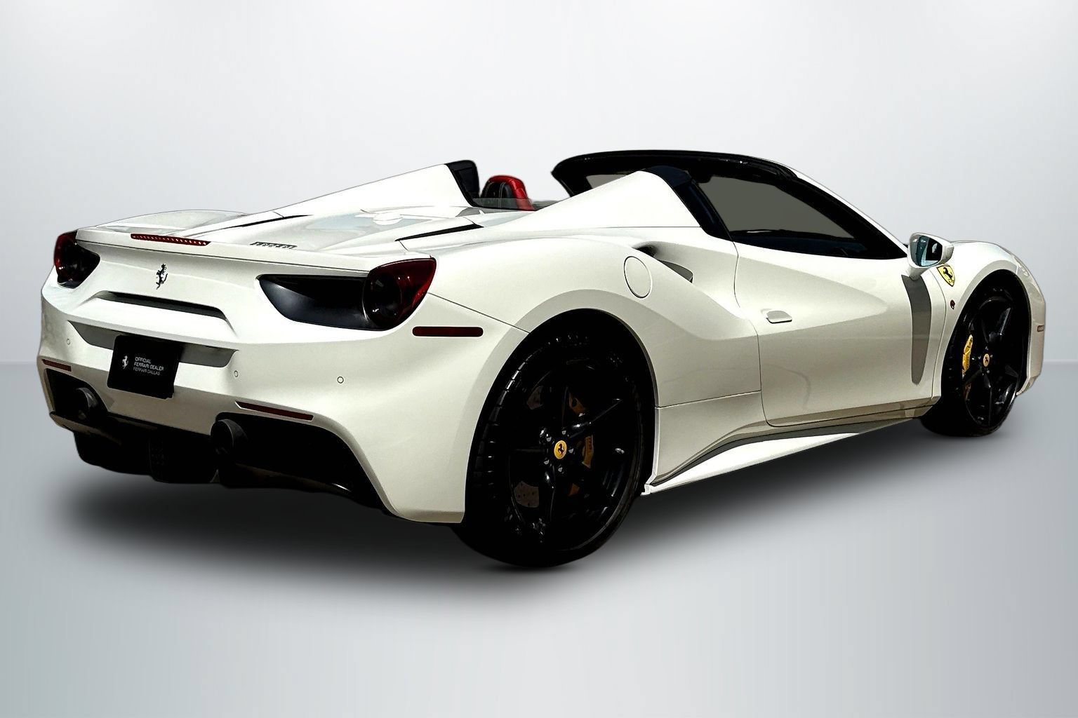 Used 2019 Ferrari 488 Spider RWD image 7