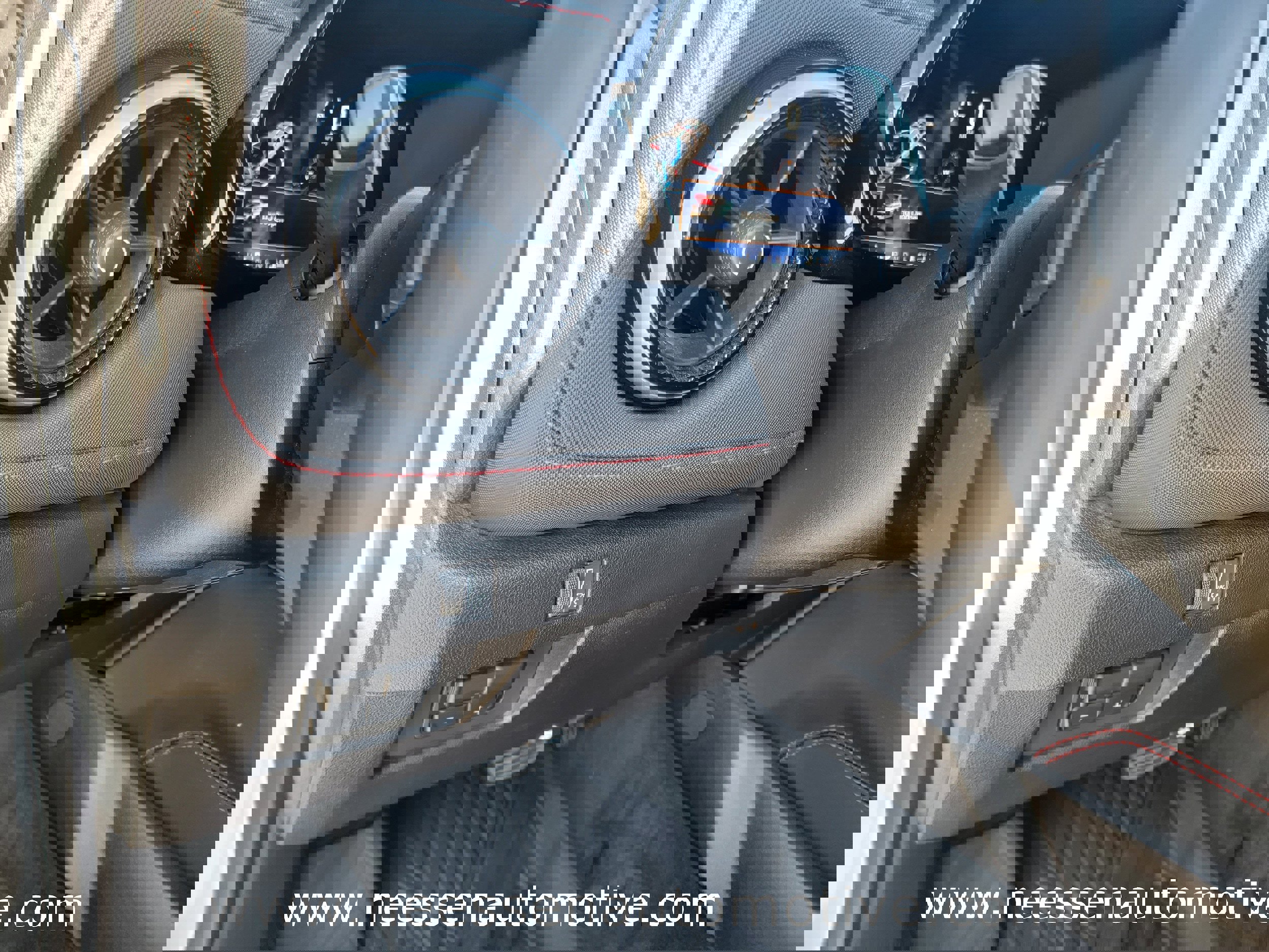 Used 2024 Chevrolet Colorado Z71 w/ Z71 Convenience Package 2 image 19