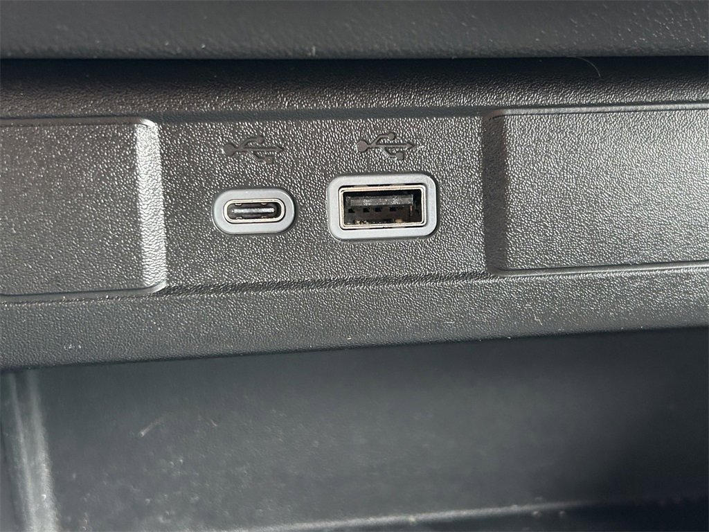 Used 2024 GMC Canyon Elevation w/ Convenience Package image 30