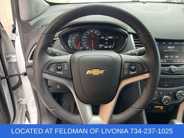 Certified 2022 Chevrolet Trax LT w/ LT Convenience Package image 11