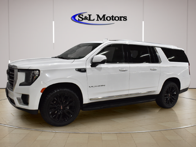 Used 2021 GMC Yukon XL SLT w/ SLT Premium Package AWD/4WD image 3