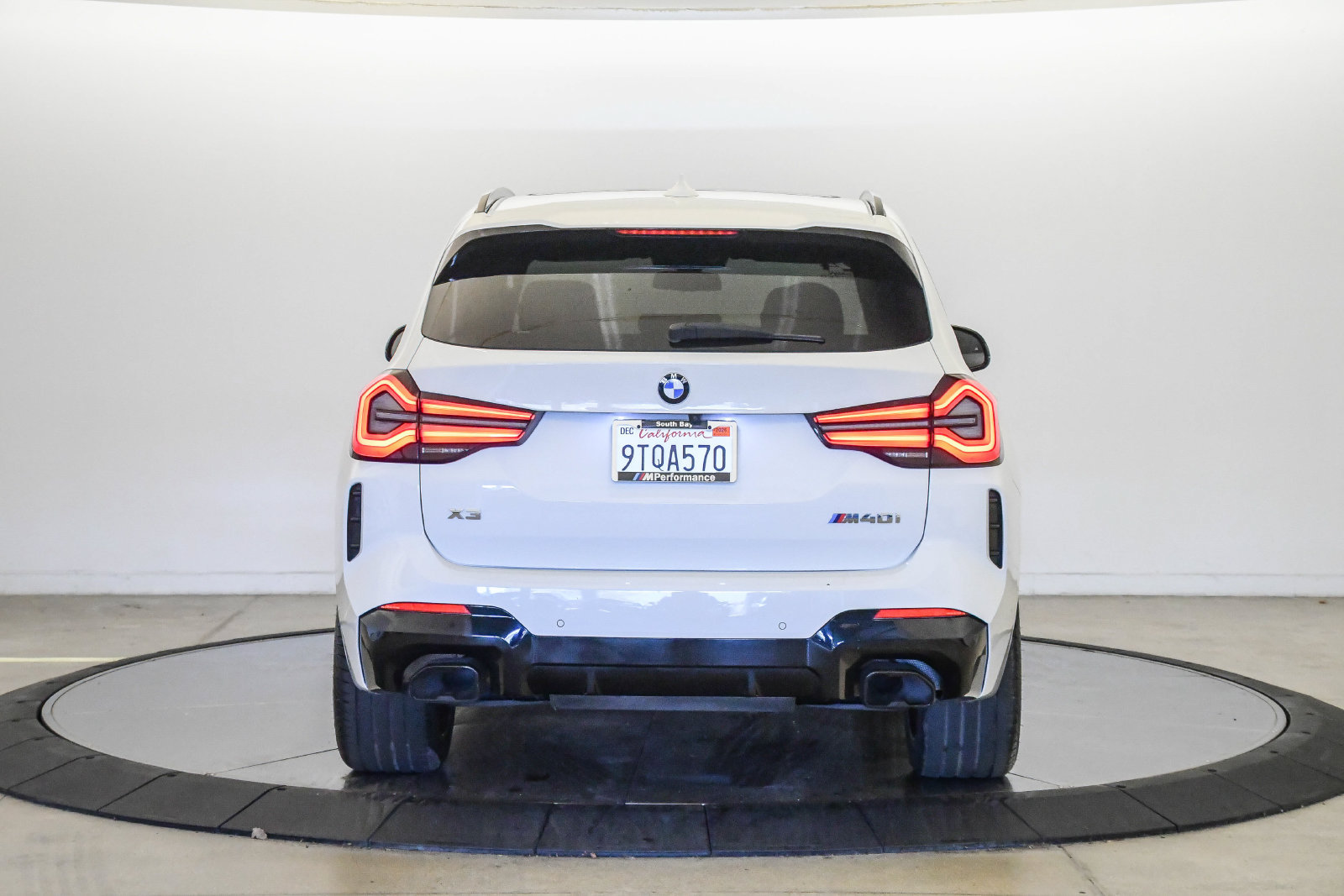 Certified 2024 BMW X3 M40i w/ Premium Package AWD/4WD image 3