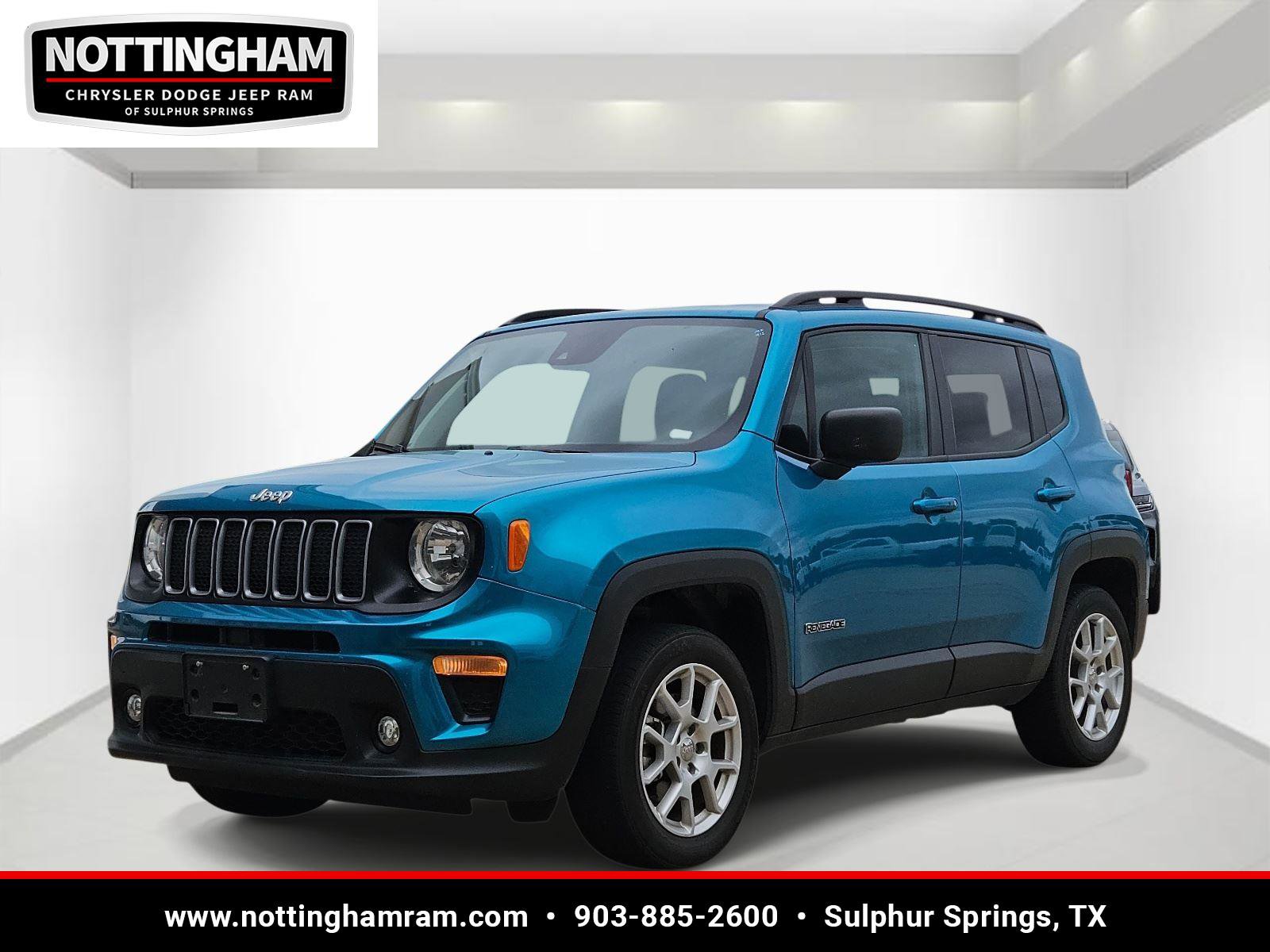 Used 2022 Jeep Renegade Latitude w/ Convenience Group AWD/4WD image 3