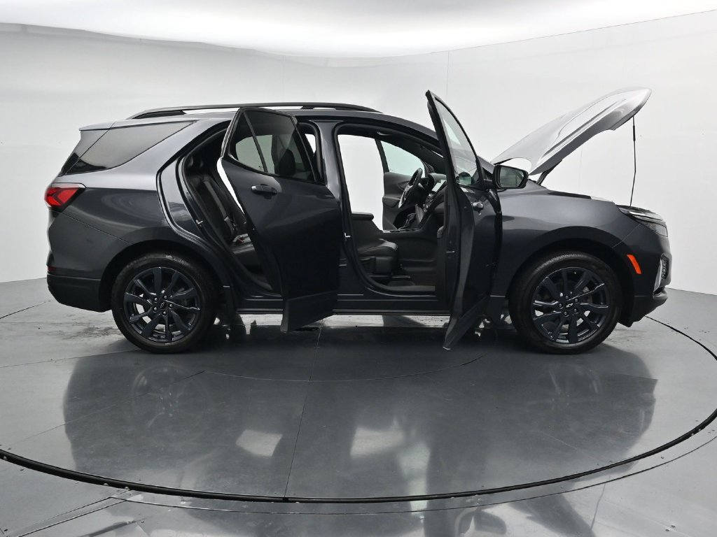 Used 2022 Chevrolet Equinox RS w/ RS Leather Package AWD/4WD image 41