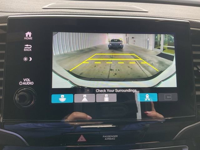 Certified 2025 Honda Passport Black Edition image 18