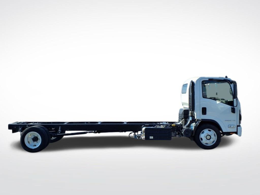 New 2025 Chevrolet Low Cab Forward 5500 XD RWD image 3