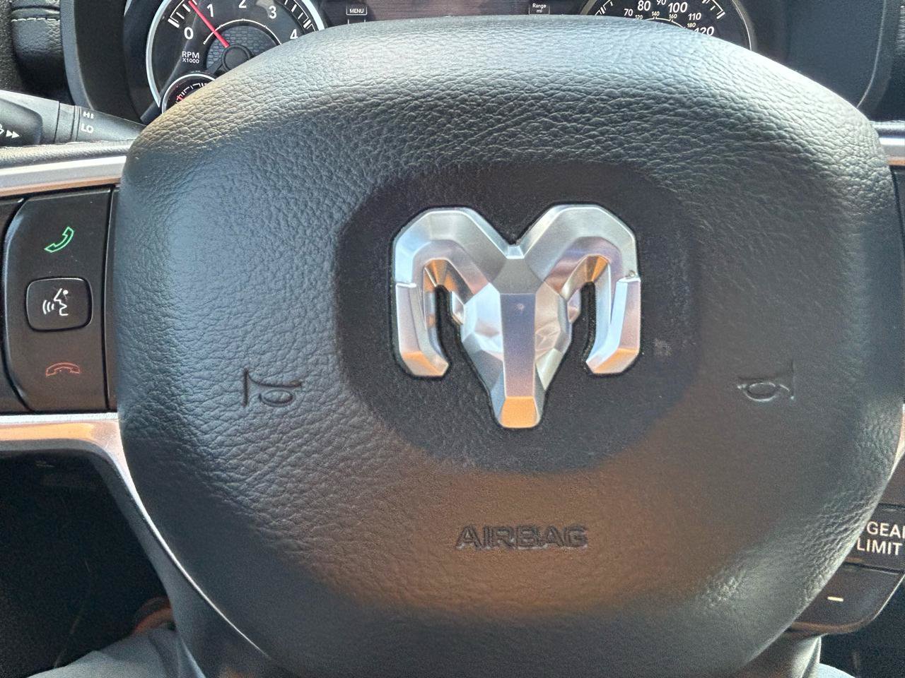 Used 2019 RAM 1500 Laramie AWD/4WD image 19