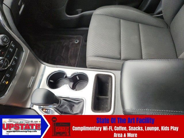 Used 2019 Jeep Grand Cherokee Laredo image 23