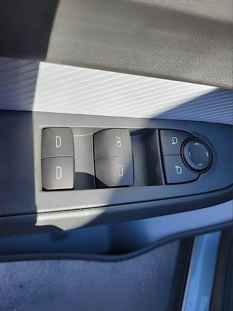 New 2027 Chevrolet Bolt LT w/ Comfort Package FWD image 12