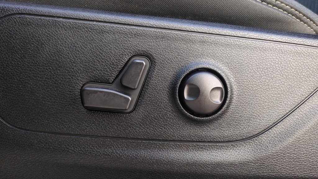 Used 2022 RAM 1500 Big Horn AWD/4WD image 16