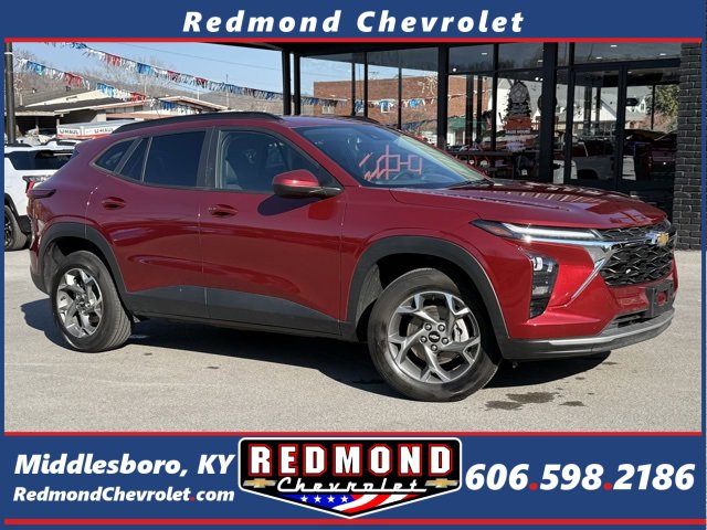 Used 2024 Chevrolet Trax LT w/ LT Convenience Package image 1