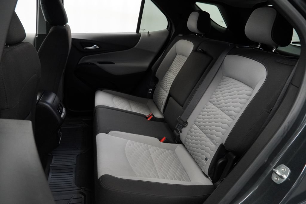 Used 2021 Chevrolet Equinox LS w/ LS Convenience Package AWD/4WD image 11