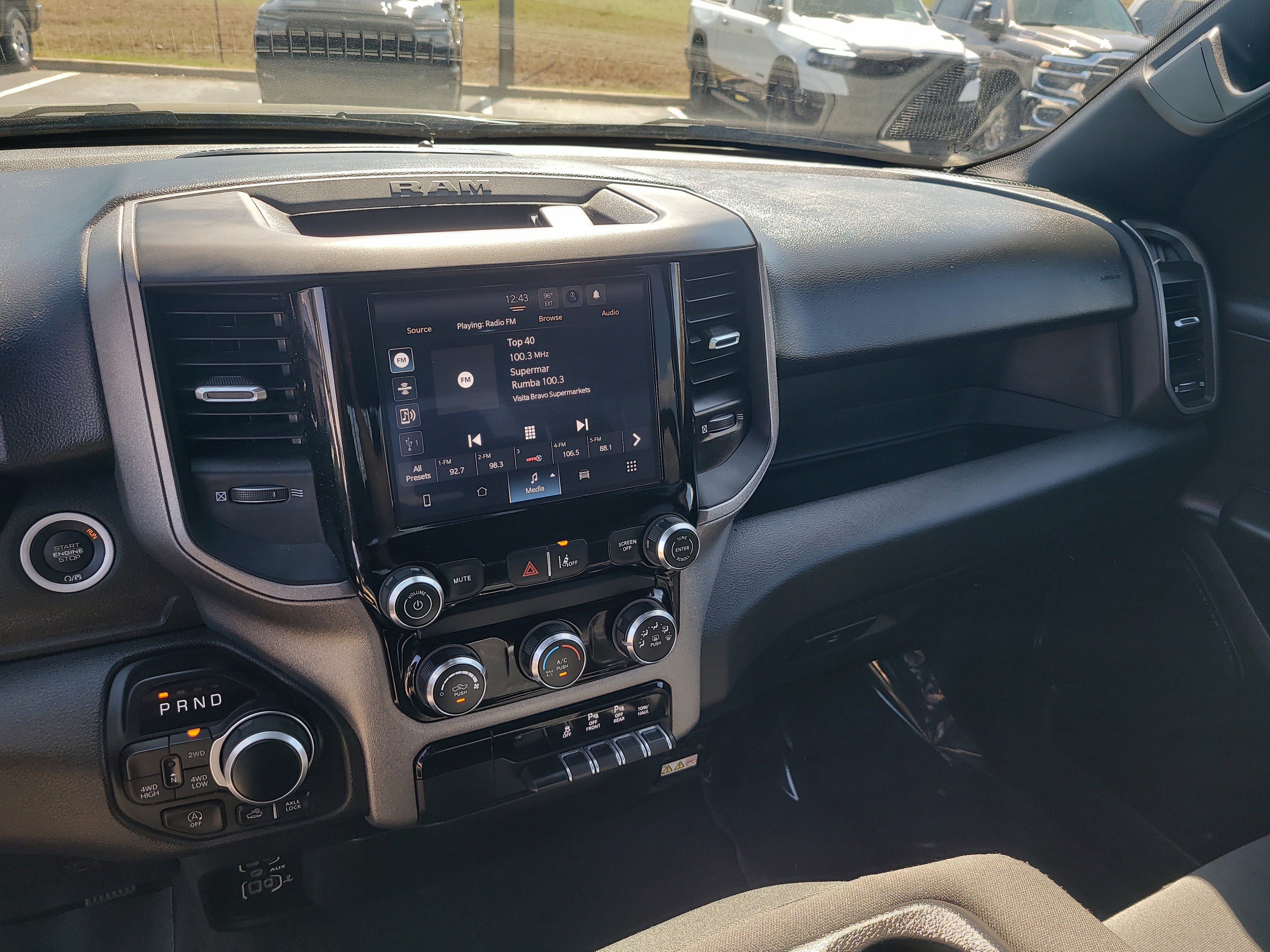 Used 2025 RAM 1500 Warlock AWD/4WD image 20