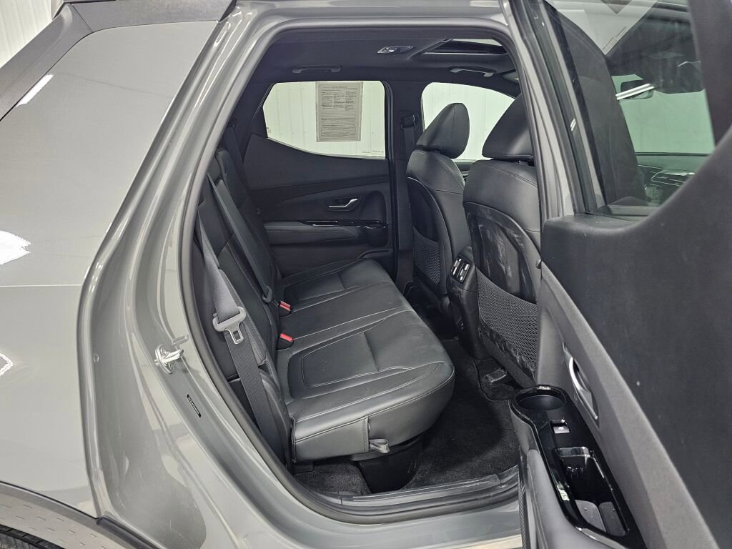 Used 2022 Hyundai Santa Cruz Limited image 18