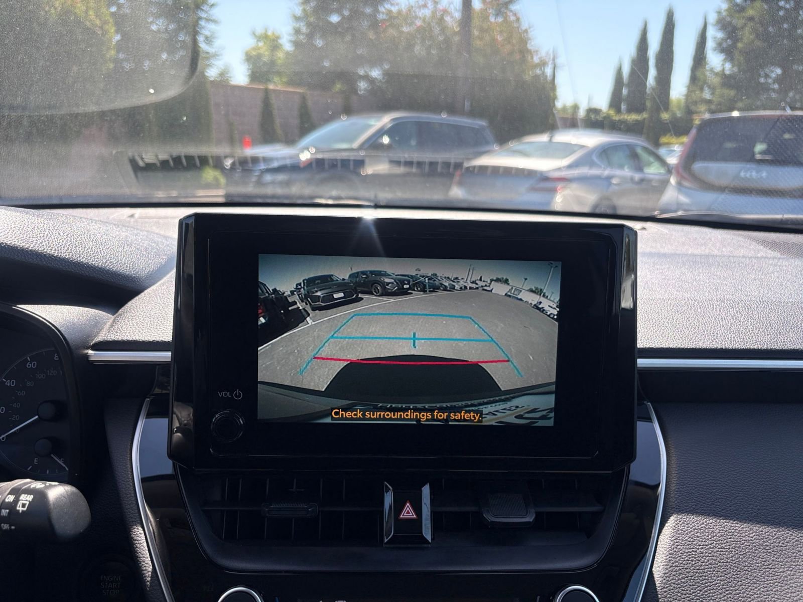 Used 2025 Toyota Corolla Cross LE FWD image 24