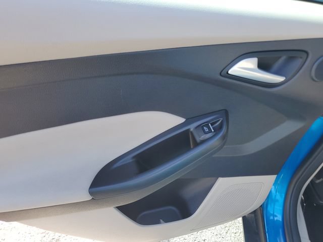 Used 2015 Ford Focus Electric Hatchback FWD image 30