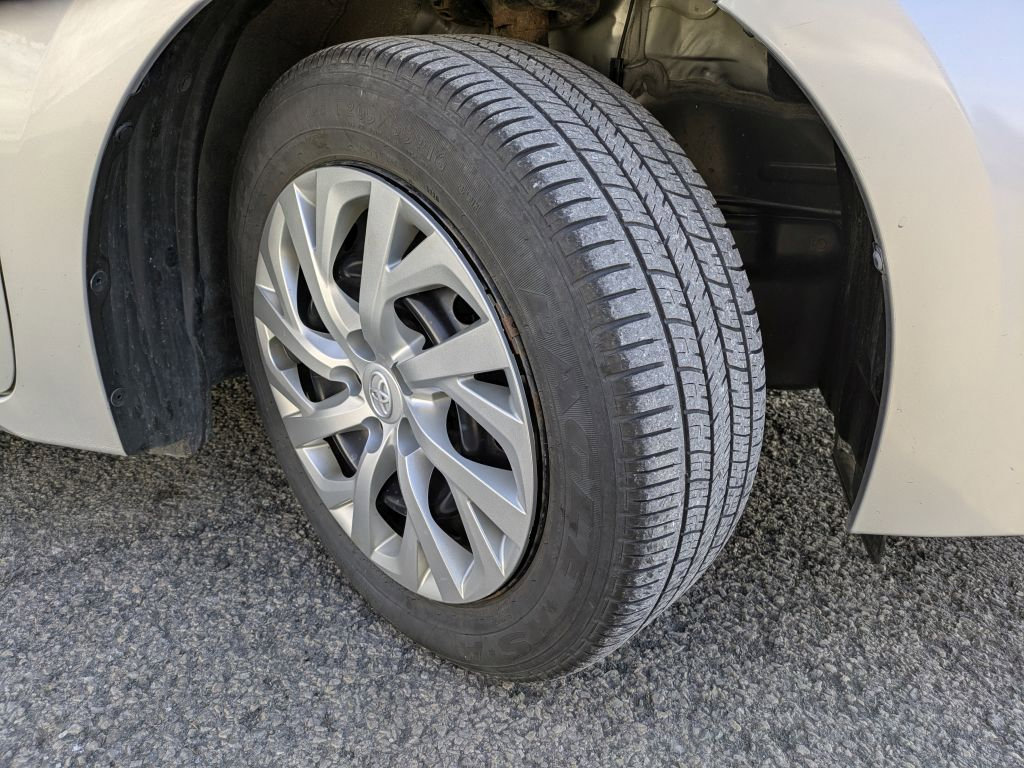 Used 2018 Toyota Corolla LE image 36