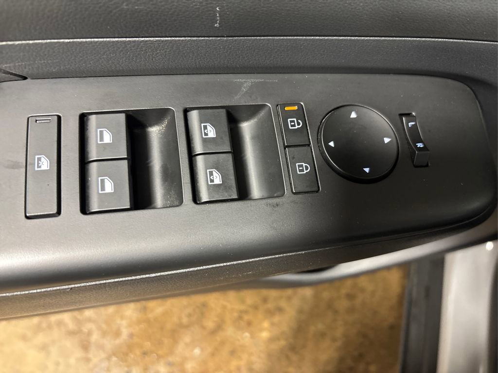 Used 2024 Hyundai Kona SEL w/ Convenience Package image 35