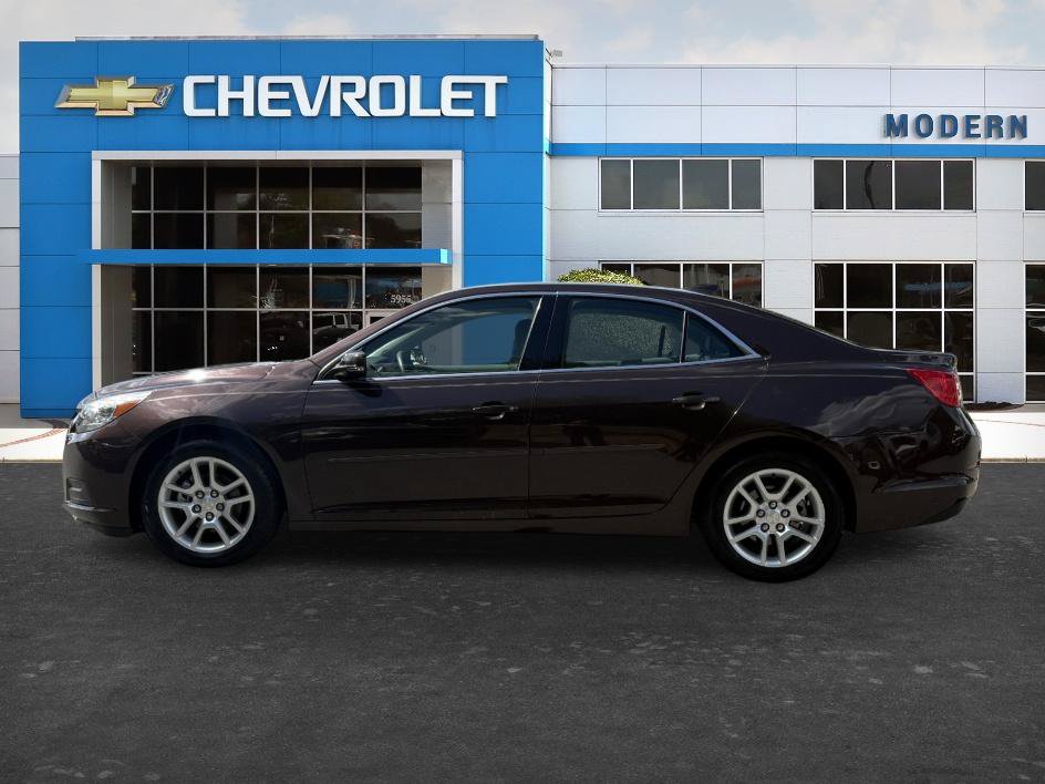 Used 2015 Chevrolet Malibu LT w/ Power Convenience Package FWD image 2