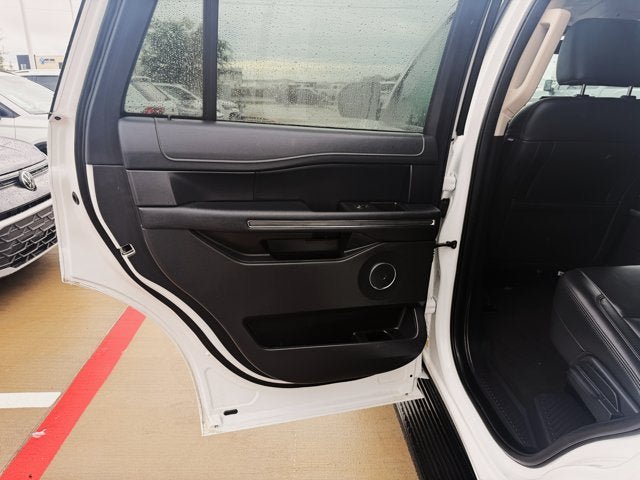 Used 2024 Ford Expedition XLT RWD image 19