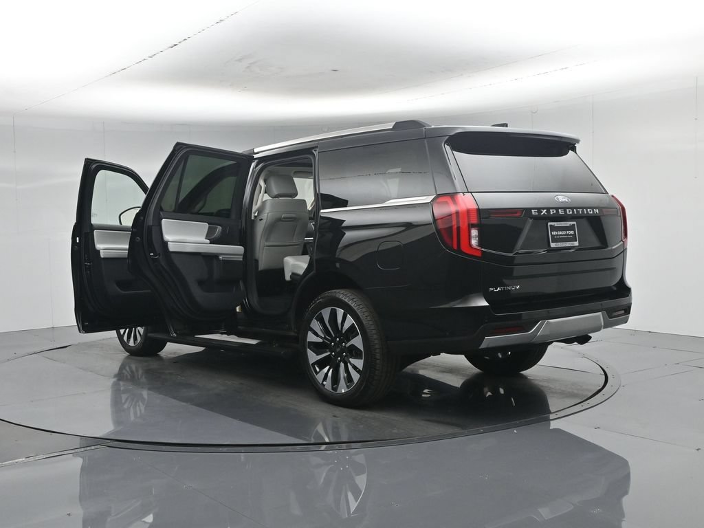 Certified 2025 Ford Expedition Platinum w/ Driver's Package AWD/4WD image 41