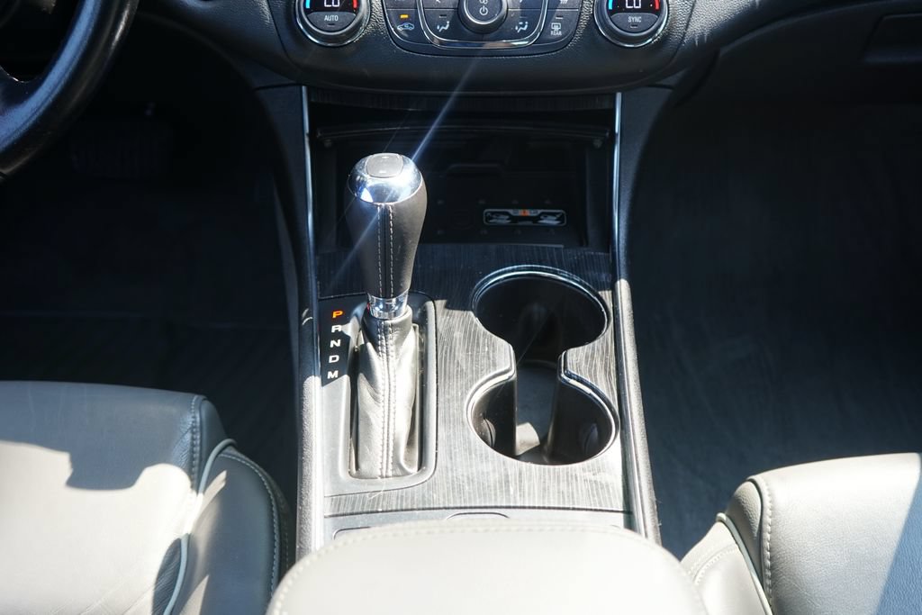 Used 2018 Chevrolet Impala Premier FWD image 18