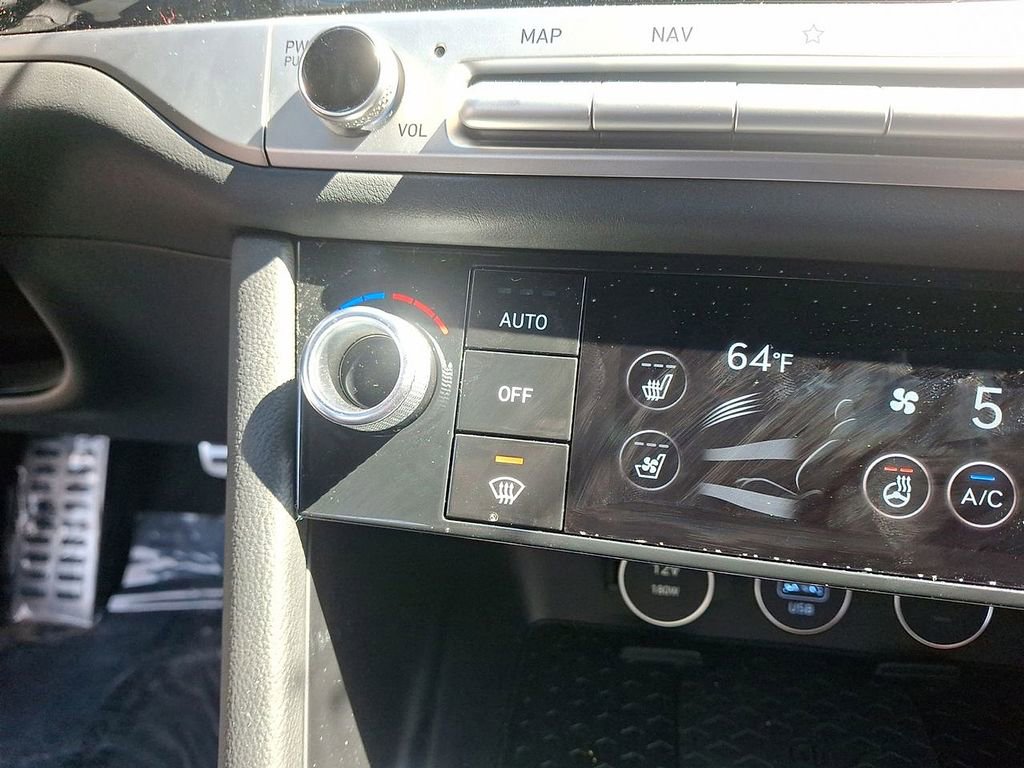 Used 2026 Genesis G70 3.3T Sport Prestige image 19