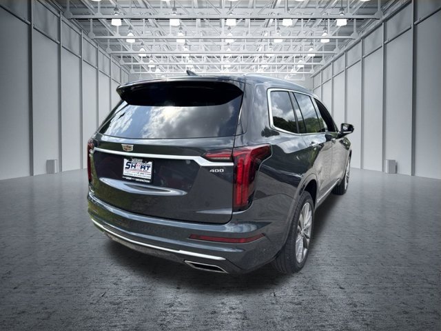 Used 2022 Cadillac XT6 Premium Luxury w/ Technology Package AWD/4WD image 3