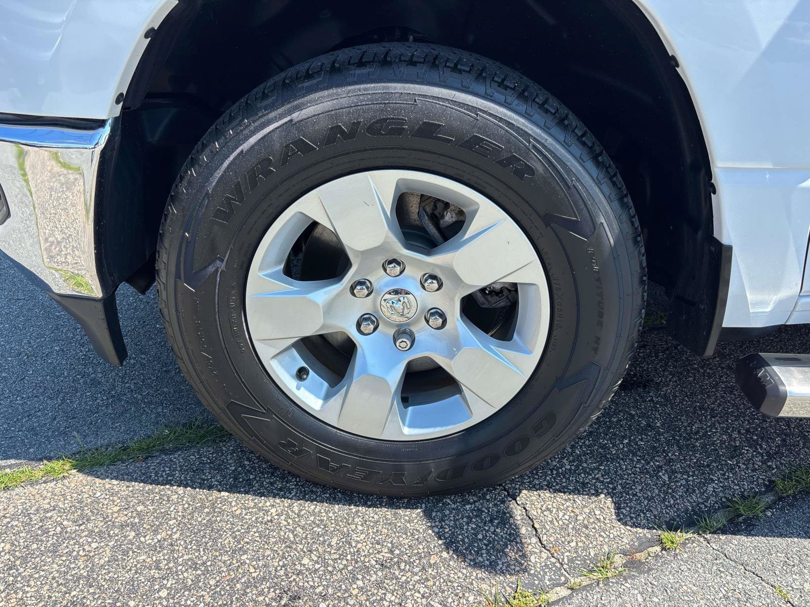 Used 2022 RAM 1500 Big Horn AWD/4WD image 10