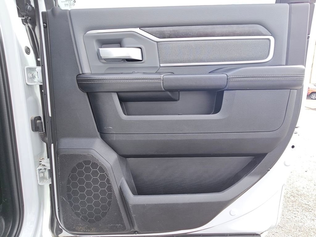 Used 2023 RAM 2500 Big Horn w/ Level 1 Equipment Group image 27