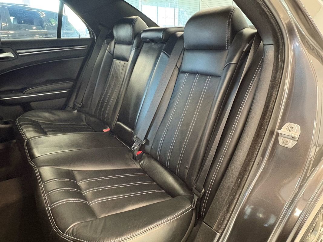 Used 2017 Chrysler 300 S image 20