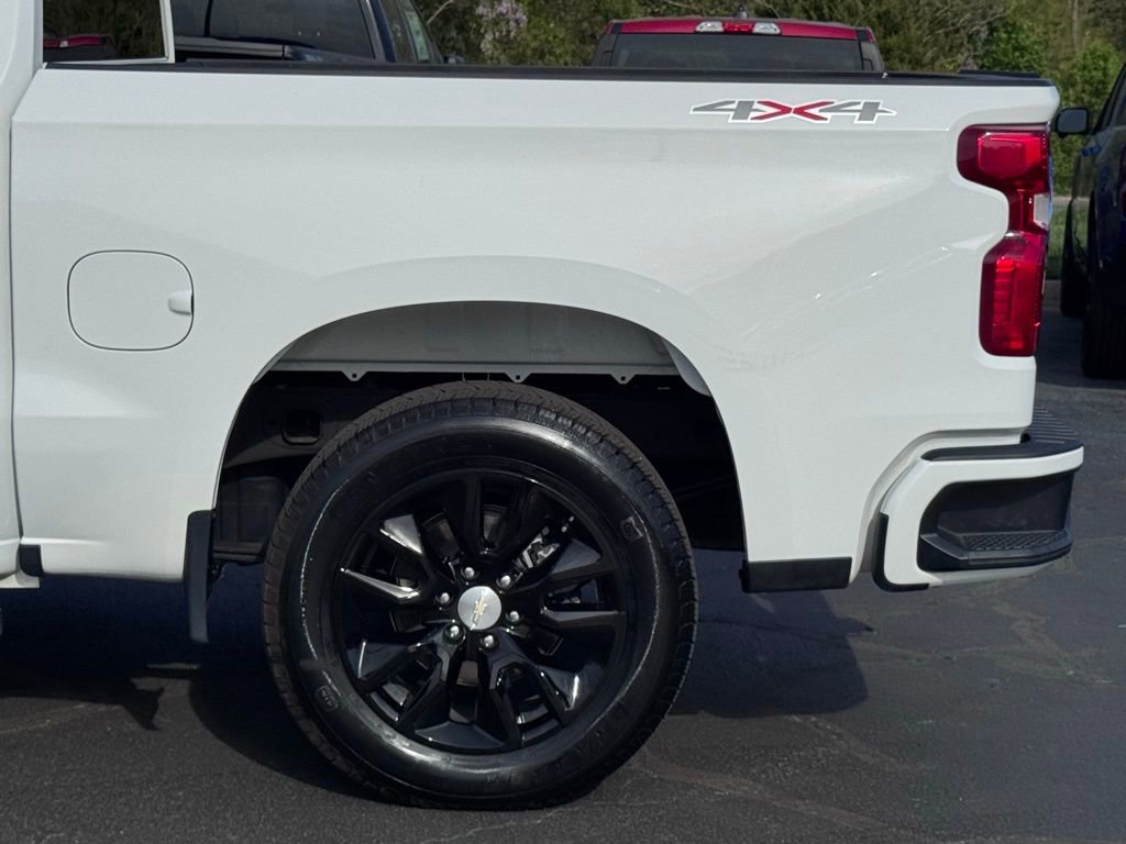 Used 2023 Chevrolet Silverado 1500 Custom image 39