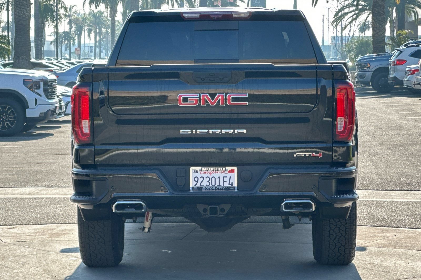 Certified 2025 GMC Sierra 1500 AT4 w/ AT4 Premium Package AWD/4WD image 5