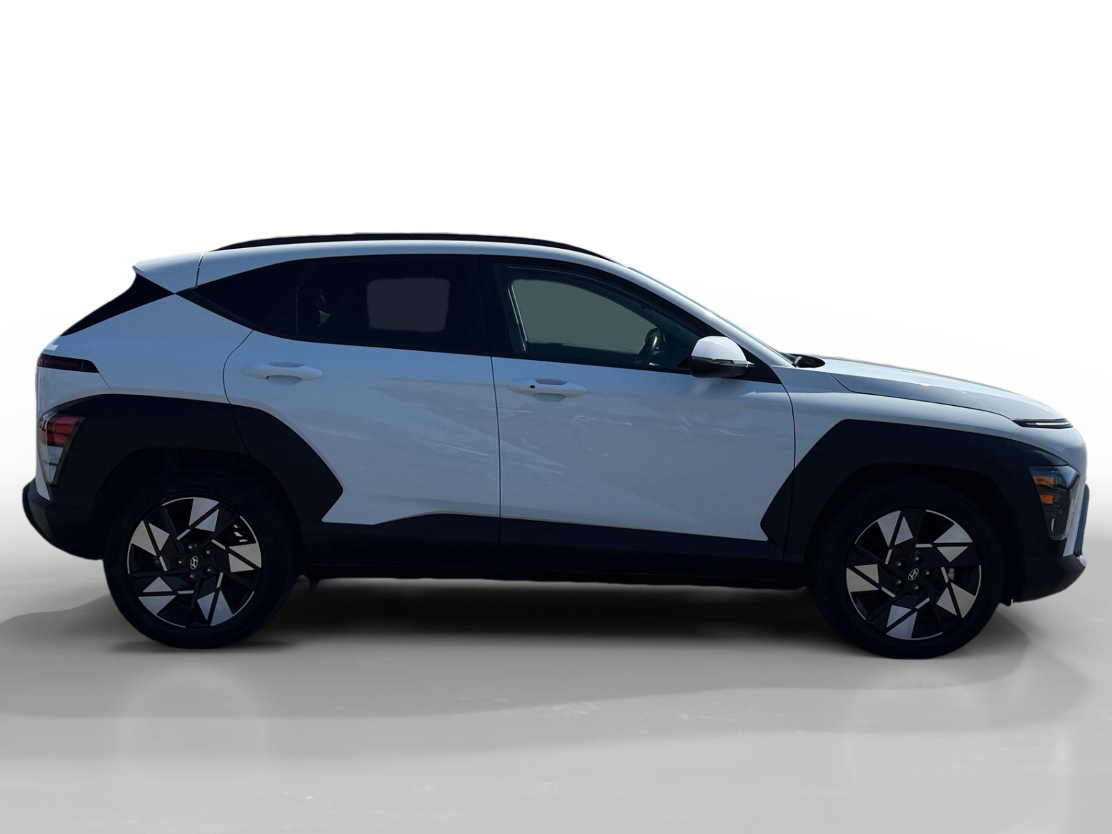 Used 2024 Hyundai Kona SEL FWD image 6