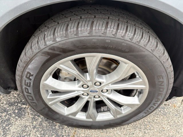 Used 2022 Ford Explorer Limited AWD/4WD image 23