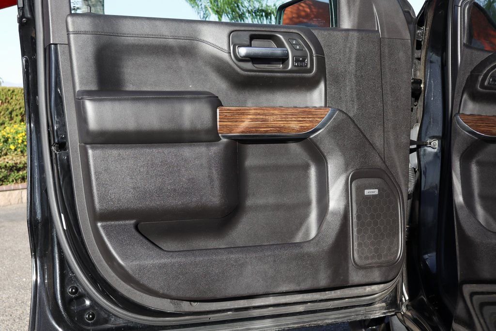 Used 2021 Chevrolet Silverado 1500 High Country w/ Technology Package AWD/4WD image 13