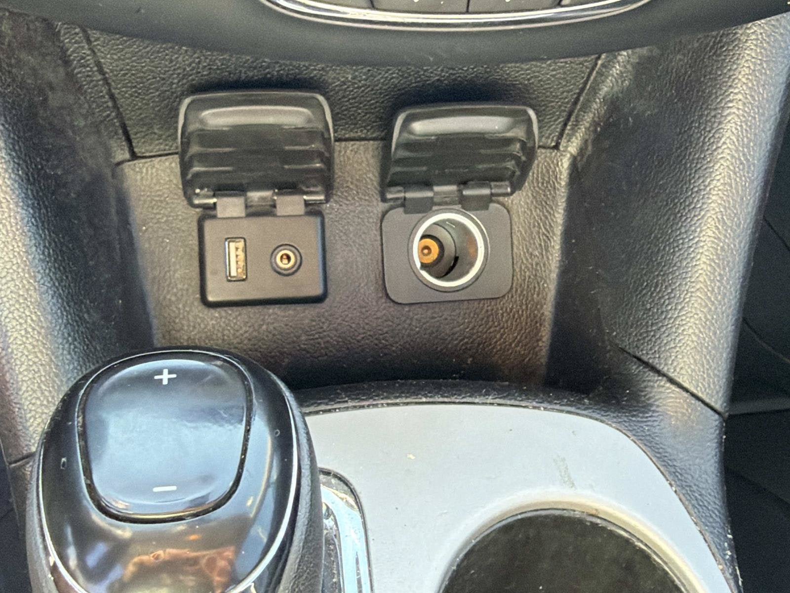 Used 2018 Chevrolet Cruze LS FWD image 16