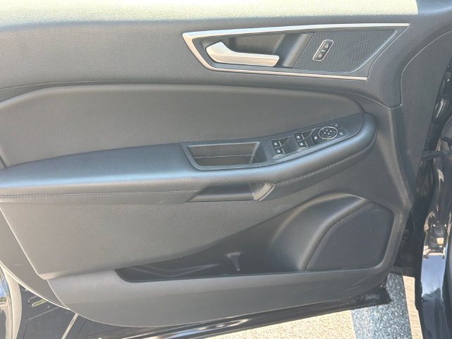Certified 2024 Ford Edge SEL AWD/4WD image 11