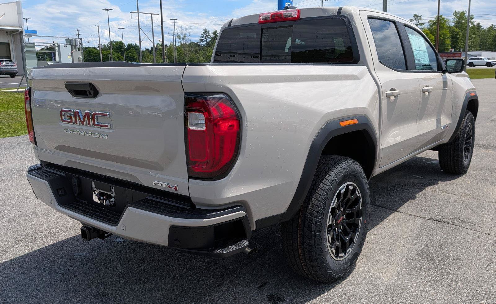 New 2026 GMC Canyon AT4 w/ Technology Plus Package AWD/4WD image 7