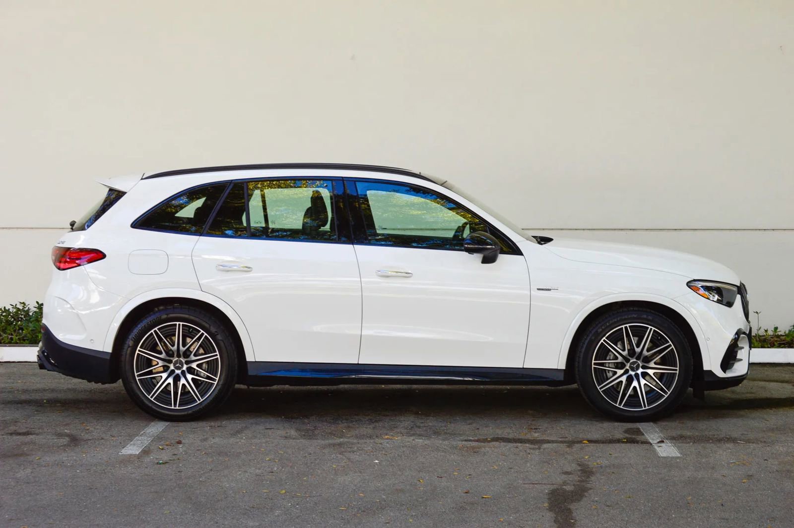 Used 2025 Mercedes-Benz GLC 43 AMG 4MATIC image 16